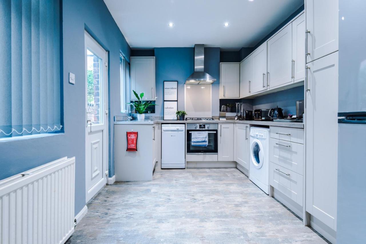 Spacious Modern Chester Home - Great Location Екстериор снимка